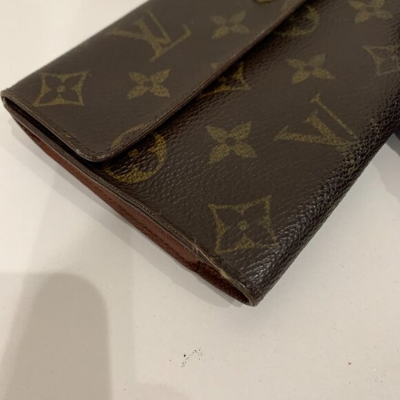 Louis Vuitton Monogram International Wallet Sku#84288 (gently used) - Picture 5 of 10